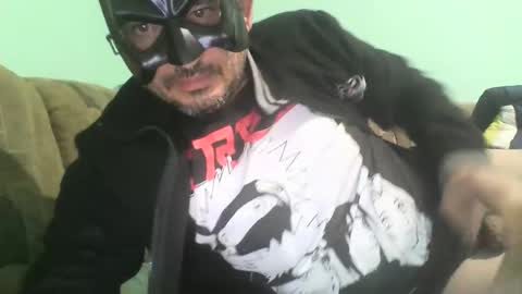 Snapshot of hootloove69 chatting on 02/01/25, 12:40 hootloove69 online show from 02/01/25, 12:40