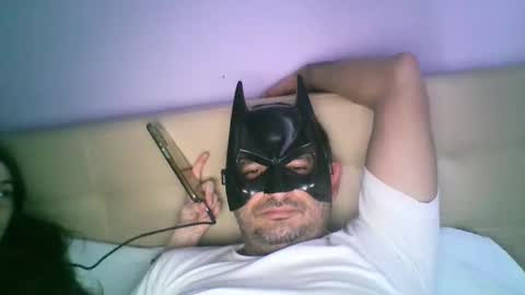 Snapshot of hootloove69 chatting on 02/16/25, 02:43 hootloove69 online show from 02/16/25, 02:43