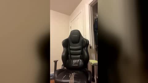 Snapshot of horndogg_93 chatting on 03/03/26, 05:57 HornDog Fun online show from 03/03/26, 05:57