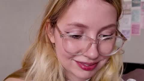 Audrey online show from 11/15/25, 03:37