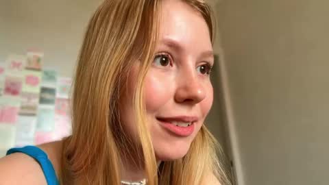 Audrey online show from 05/09/26, 03:45