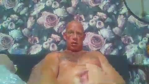 horneyornot online show from 10/14/25, 09:26
