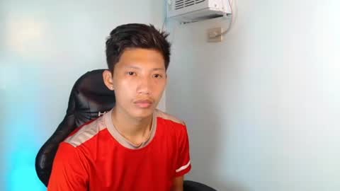 Snapshot of horny_asianmoreno chatting on 09/21/25, 04:19 ROGER online show from 09/21/25, 04:19