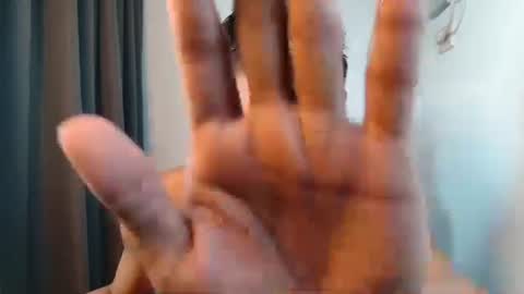 Snapshot of horny_asianmoreno chatting on 10/15/25, 08:03 ROGER online show from 10/15/25, 08:03