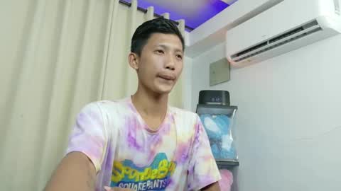 Snapshot of horny_asianmoreno chatting on 10/31/25, 02:07 ROGER online show from 10/31/25, 02:07