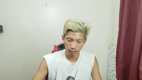 Snapshot of horny_asianmoreno chatting on 01/08/26, 04:20 ROGER online show from 01/08/26, 04:20