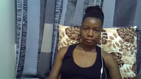 Leila online show from 04/15/26, 07:58