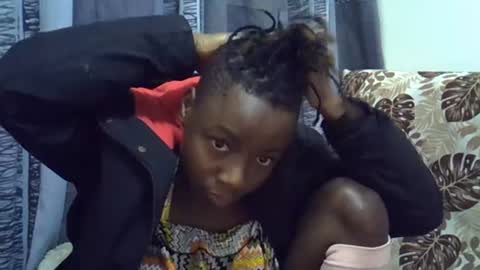 Snapshot of horny_baddie18 chatting on 07/13/26, 06:22 Leila online show from 07/13/26, 06:22