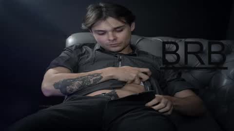 Jhulian online show from 11/26/25, 06:03