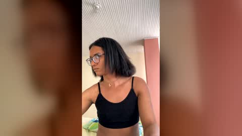 horny_brii online show from 04/28/26, 06:13