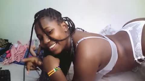 cutiey online show from 04/12/26, 01:10