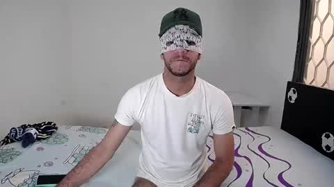 Snapshot of horny_dirty_bigcock chatting on 11/23/25, 09:25 BoyHornyDirty online show from 11/23/25, 09:25