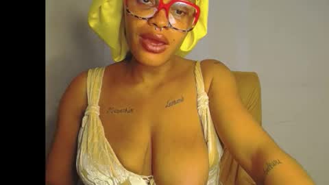 horny_ebonygirl_ online show from 03/17/26, 03:48