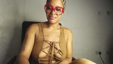 horny_ebonygirl_ online show from 04/09/26, 05:18