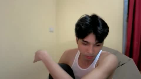 Snapshot of horny_eddie chatting on 09/19/25, 02:40 EDDIE online show from 09/19/25, 02:40