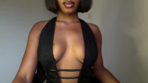 Snapshot of horny_goddess_delilah chatting on 05/30/26, 11:29 delilah online show from 05/30/26, 11:29