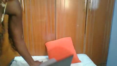 phanice online show from 03/04/25, 03:37