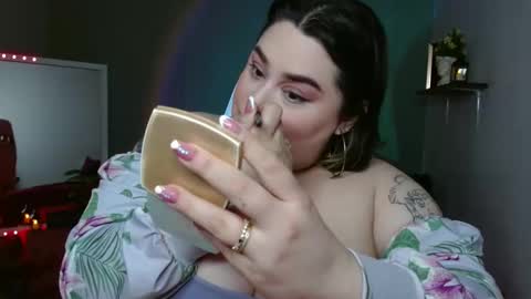 Snapshot of horny_neighbors_ chatting on 12/09/24, 05:18 onlyTiffany I broke up with frank 10 days ago online show from 12/09/24, 05:18