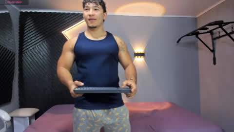 horny_nick18 online show from 04/18/26, 11:14