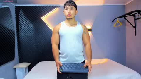 horny_nick18 online show from 04/23/26, 11:20