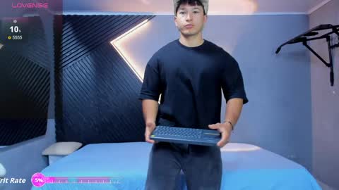 horny_nick18 online show from 06/02/26, 12:18