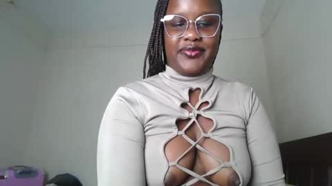 Lucy online show from 03/07/26, 01:19