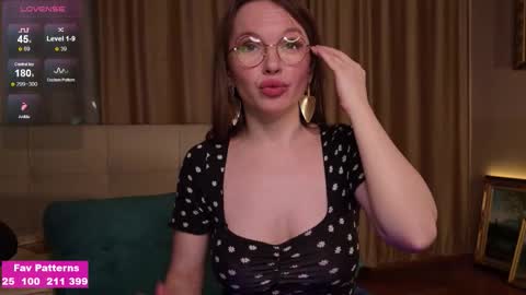 Horny Svinka online show from 11/17/25, 06:14