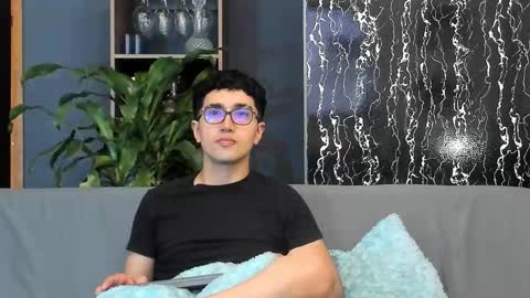 Alex and Camilo online show from 09/14/25, 08:41