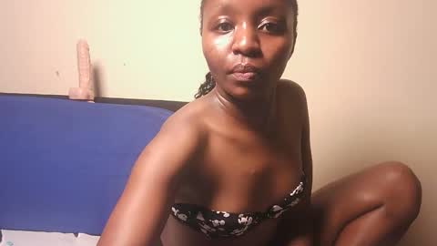 Snapshot of horny_wet_baby chatting on 06/04/26, 03:56 Bellah online show from 06/04/26, 03:56