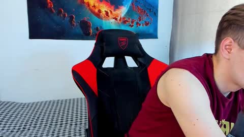 Max online show from 02/15/25, 12:01