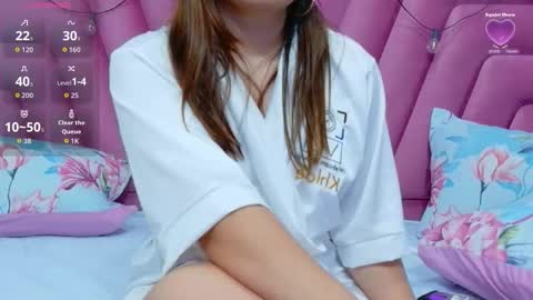 Khloe  online show from 02/13/26, 12:12