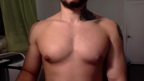 Snapshot of hornybbcxx chatting on 12/17/24, 02:01 hornybbcxx online show from 12/17/24, 02:01