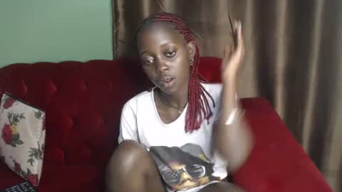 Snapshot of hornybella4 chatting on 01/26/25, 12:05 Bella online show from 01/26/25, 12:05