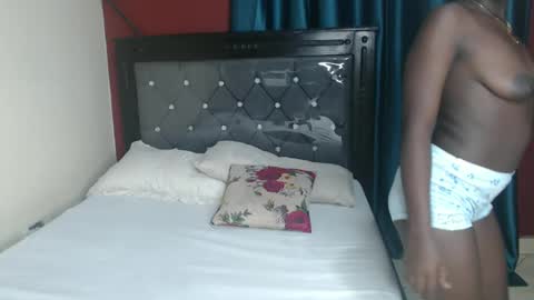 Snapshot of hornybella4 chatting on 03/08/25, 07:20 Bella online show from 03/08/25, 07:20