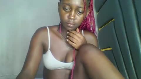 Bella online show from 02/12/26, 07:25