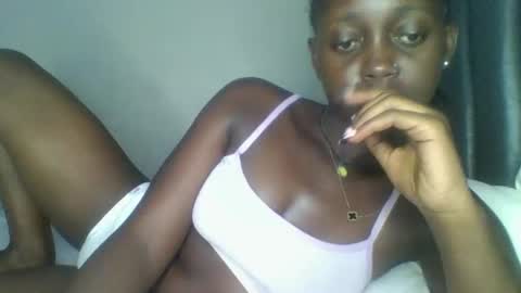 Bella online show from 04/16/26, 06:14