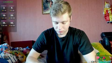 Max online show from 10/26/25, 11:05