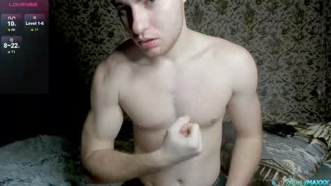 Max online show from 12/19/25, 10:22