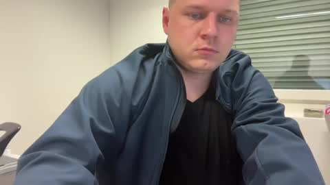 hornyboy95300 online show from 12/23/24, 04:39