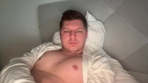 hornyboy95300 online show from 02/24/25, 06:27