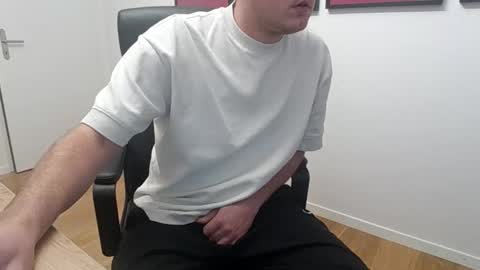 hornyboy95300 online show from 11/29/25, 06:22