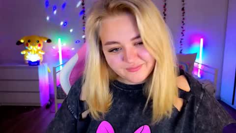 Snapshot of hornycakee chatting on 09/09/25, 09:42 HornyCakee online show from 09/09/25, 09:42