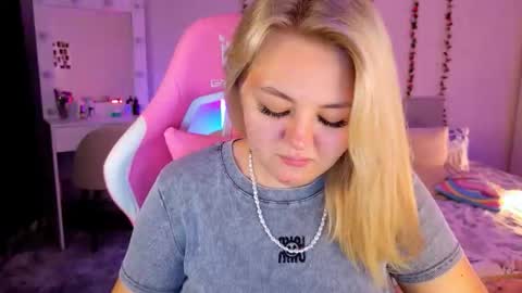 Snapshot of hornycakee chatting on 10/06/25, 11:18 HornyCakee online show from 10/06/25, 11:18