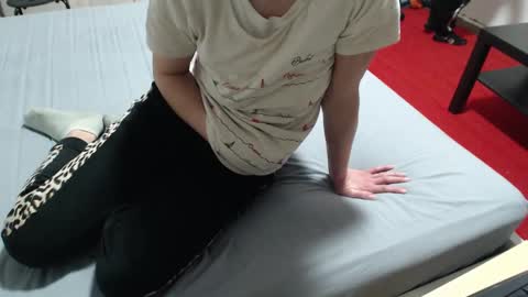 Snapshot of hornycouple21x chatting on 12/15/24, 10:37 HornyCouple89 online show from 12/15/24, 10:37