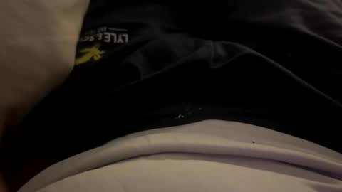 Snapshot of hornyderry chatting on 10/16/25, 02:01 hornyderry online show from 10/16/25, 02:01