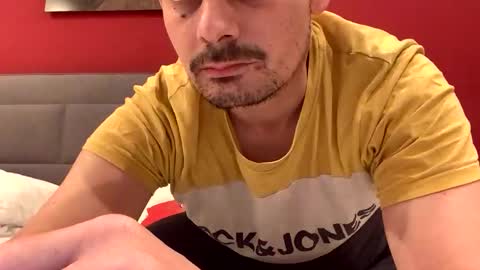 Snapshot of hornyfood112 chatting on 10/19/25, 09:37 hornyfood112 online show from 10/19/25, 09:37