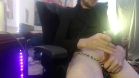 Snapshot of hornyfucktard chatting on 02/10/25, 09:04 Shea online show from 02/10/25, 09:04