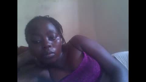 Snapshot of hornygal001 chatting on 12/07/24, 06:32 hornygal001 online show from 12/07/24, 06:32