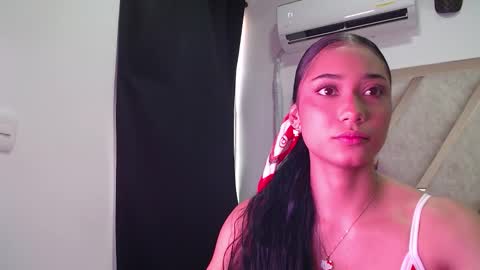 Snapshot of hornygirl_20000 chatting on 11/21/25, 08:51 hornygirl_20000 online show from 11/21/25, 08:51