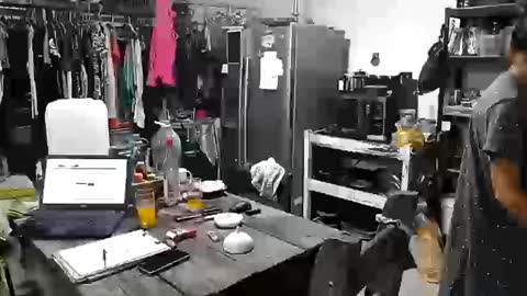 Nix  D online show from 10/21/25, 04:30